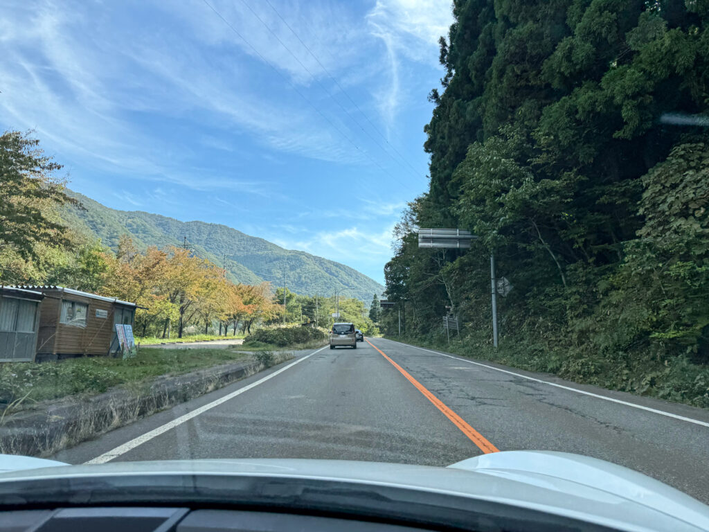 岐阜県の下道を通って帰ります。
