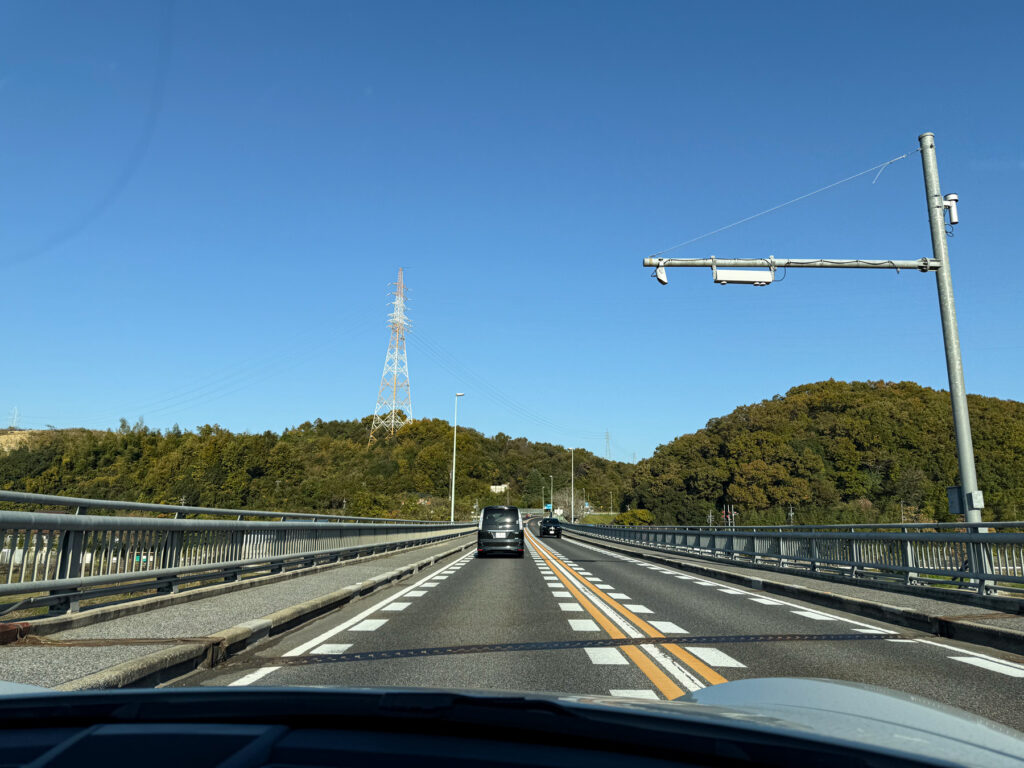 すっかり陽も上り快晴の空に。