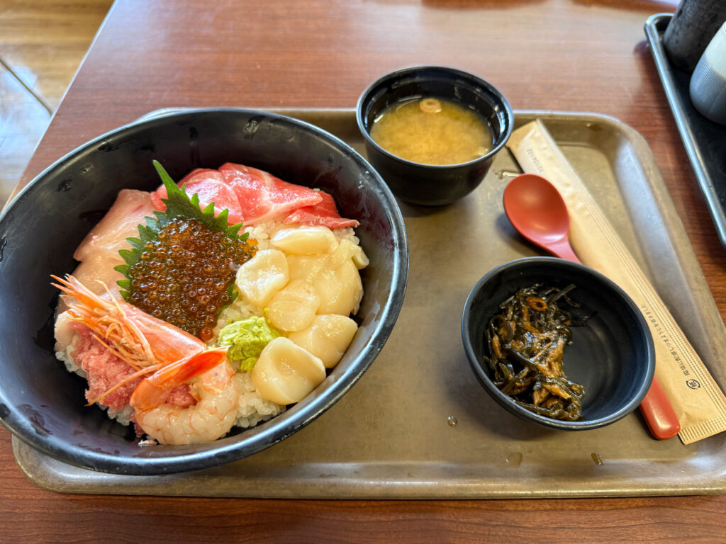 特上海鮮丼