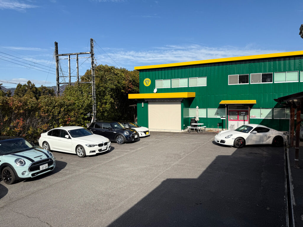 カフェセブン駐車場