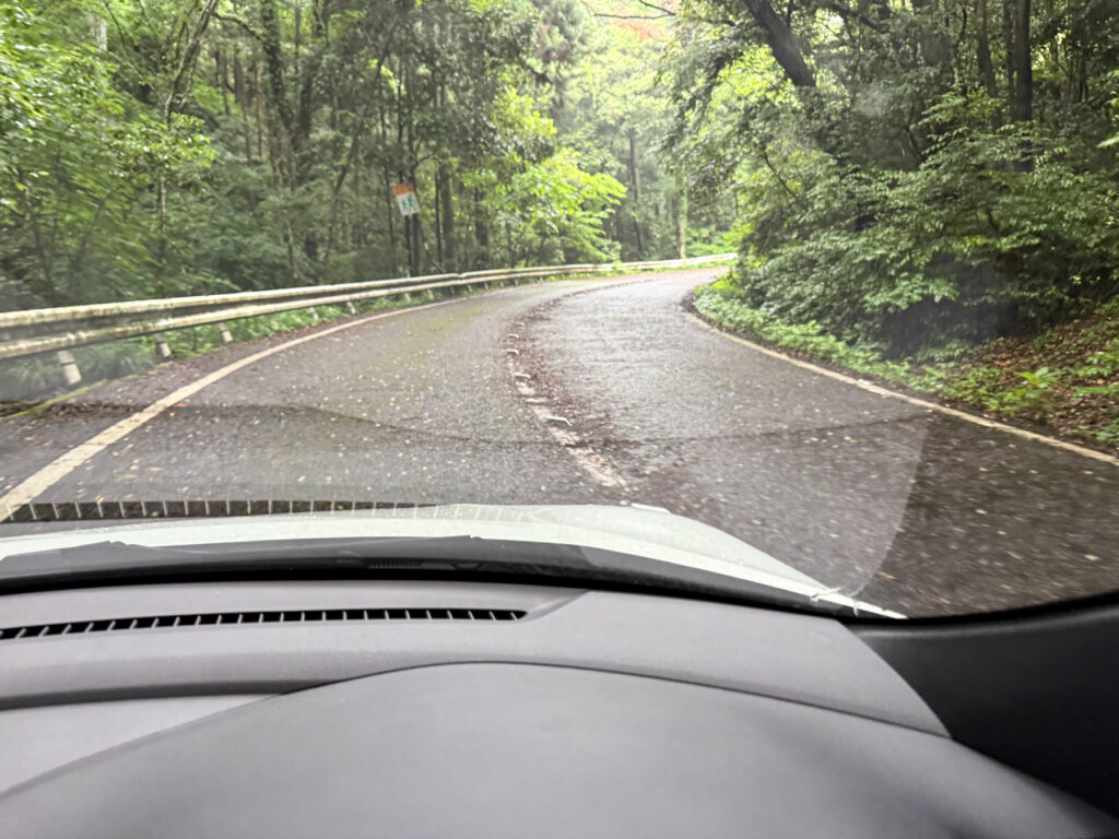 路面状態は決して良くはなく…