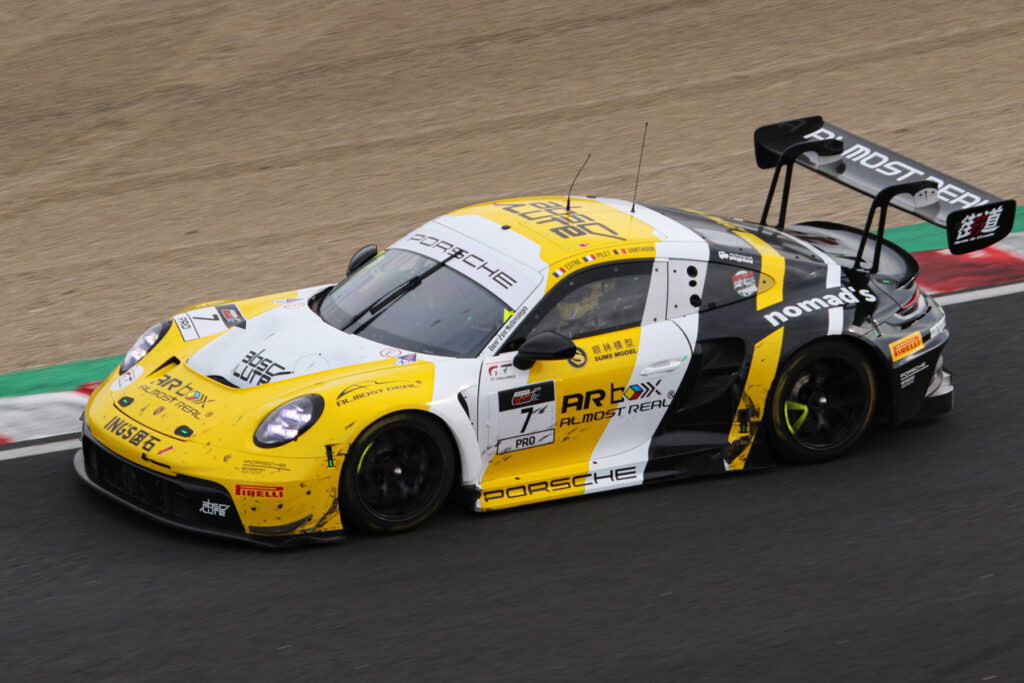 No.7 Absolute Racing/PORSCHE 911 GT3 R