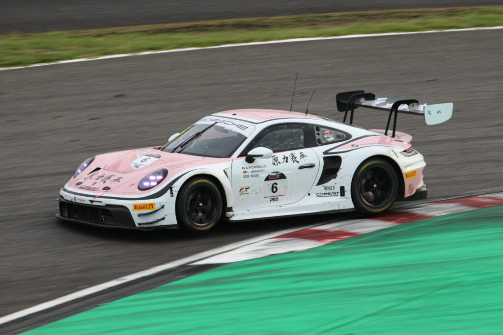 No.6 Origine Motorsport/Porsche 911 GT3 R