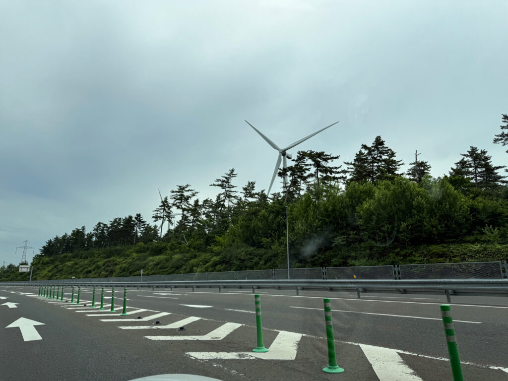 風力発電の風車をよく見ました