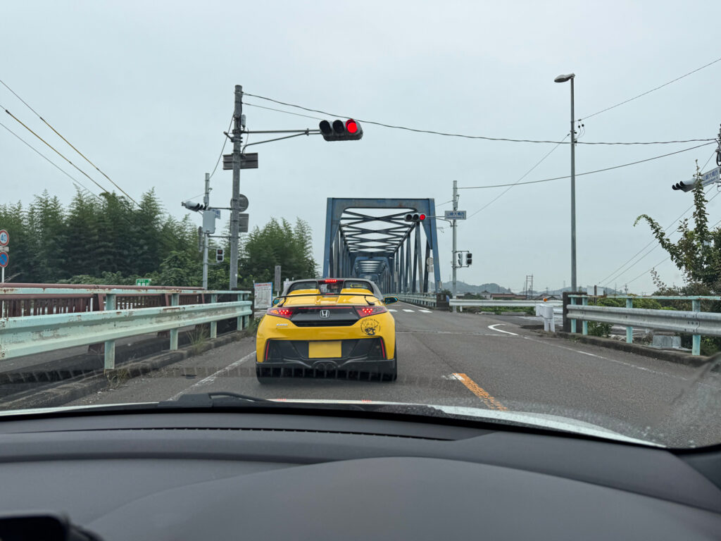 天気はあまりよろしくない様子