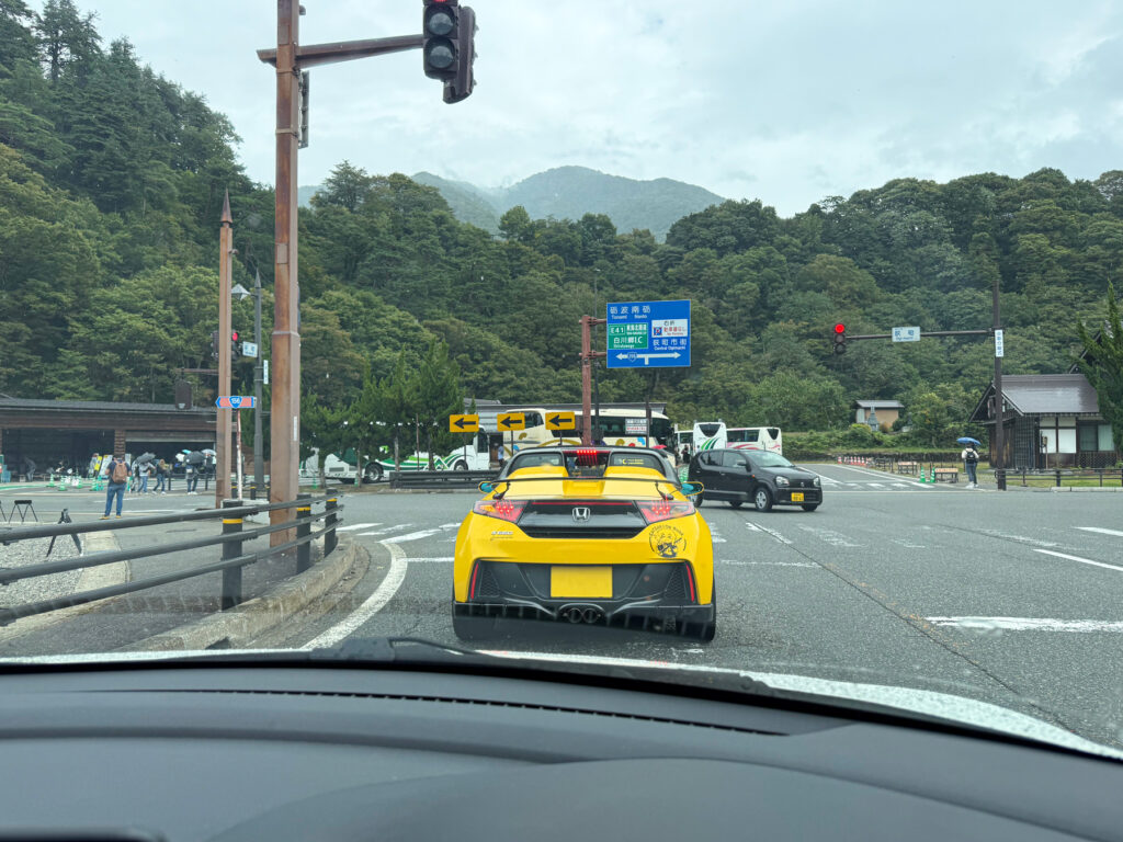 観光地である白川郷をスルーして白山白川郷ホワイトロードへ