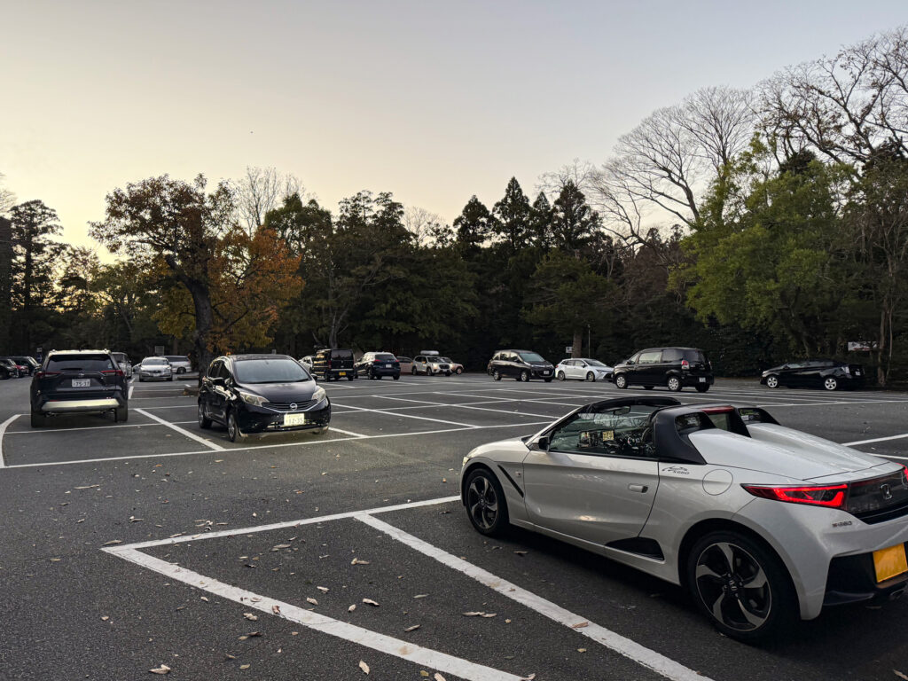 S660の幌を開けて内宮へ移動します