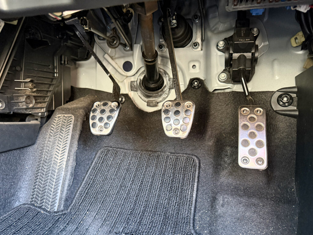 S660の運転席足元