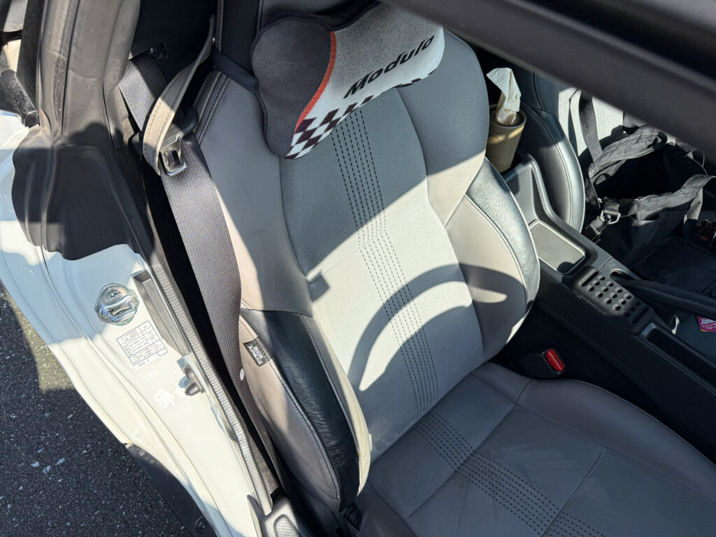 S660の運転席側シート