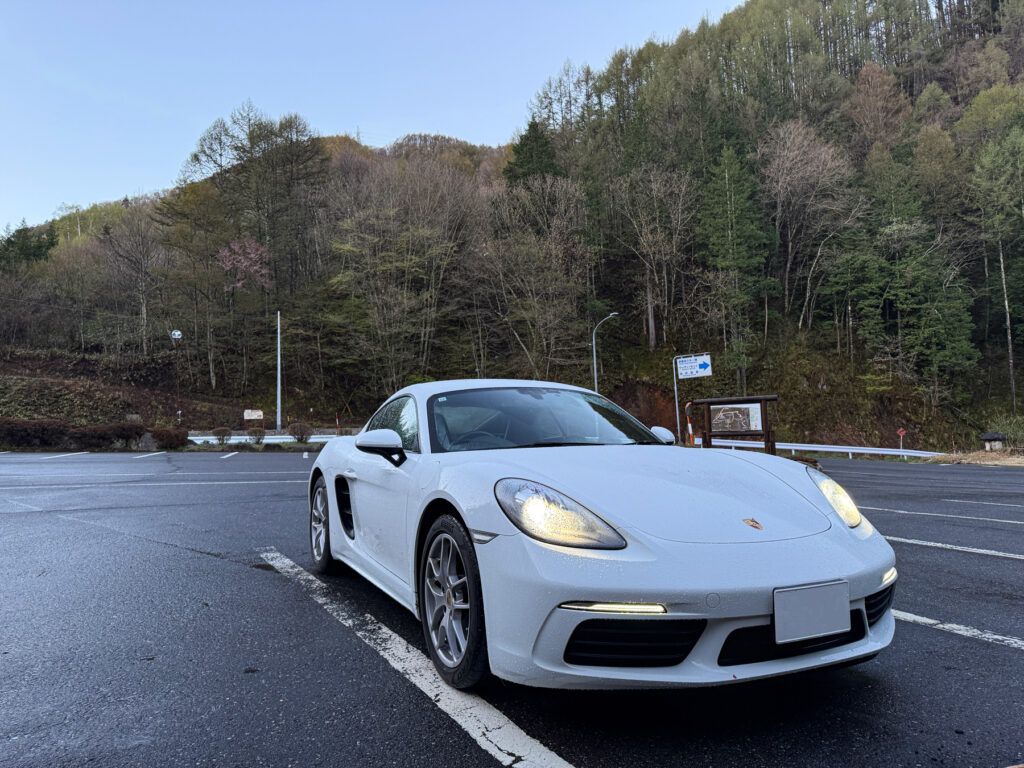 今回の旅の相棒は718ケイマン