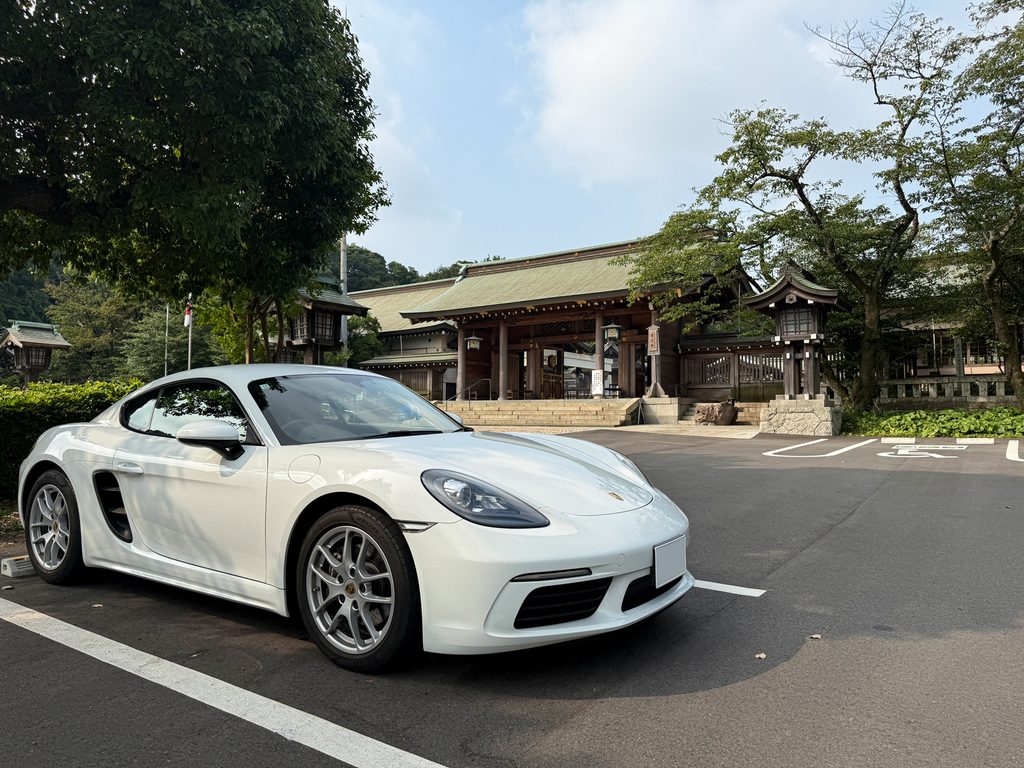 平日午前中なので他の参拝客はまだほとんどいませんでした